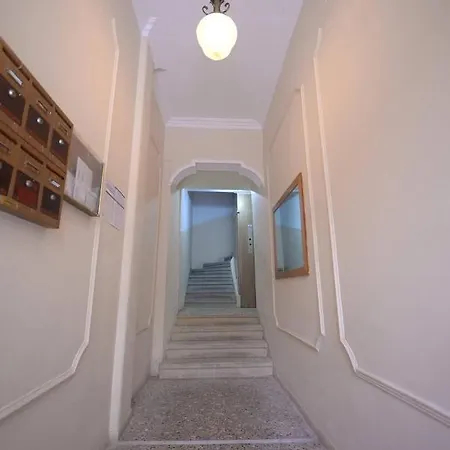 5stars In Historical Center Apartament